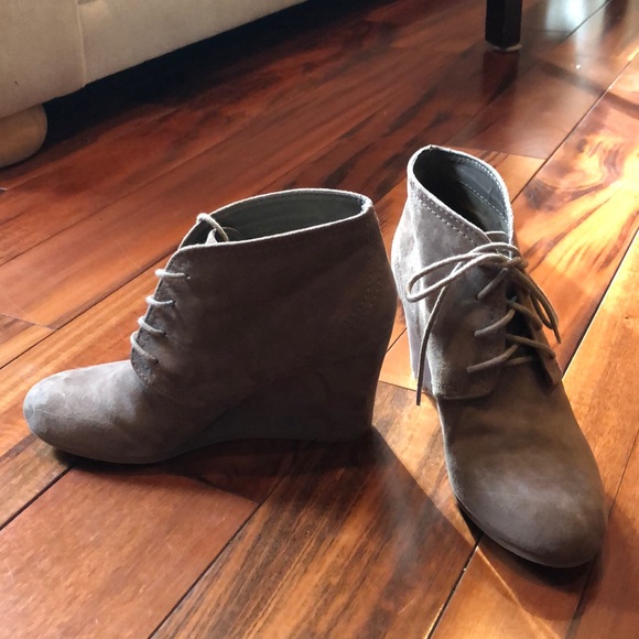 Suede boots Women’s size 8 - Picture 1 of 4